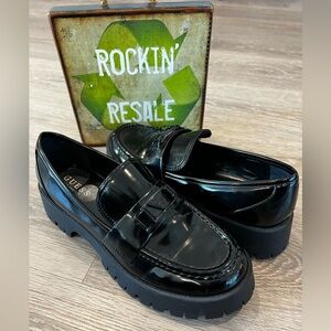 Black guess loafers